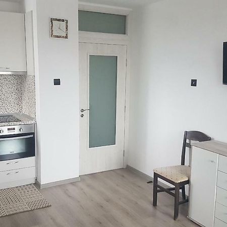 Roza Apartment Warna Exterior foto