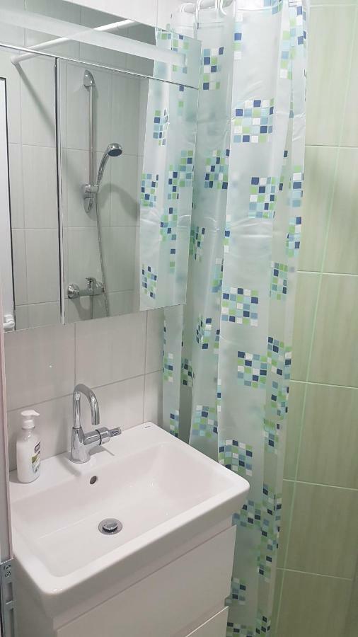 Roza Apartment Warna Exterior foto