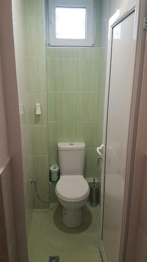 Roza Apartment Warna Exterior foto